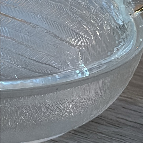 Indiana Glass Hen on Nest - Picture 2 of 3